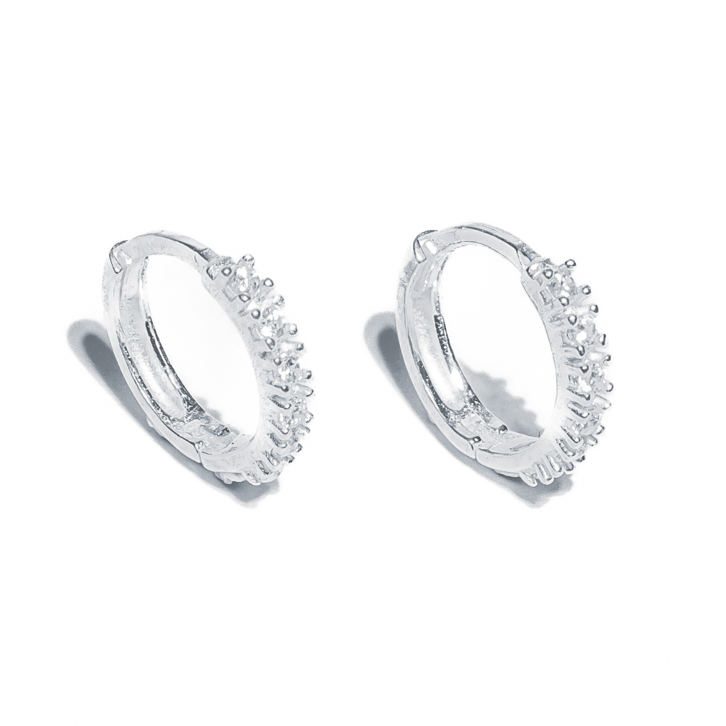 Argola Feminina em Prata - 6 Zircônias