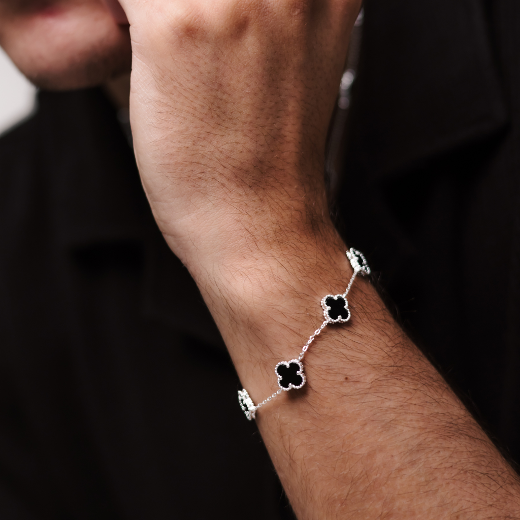 Pulseira em Prata 925 - 5 Trevos Ônix