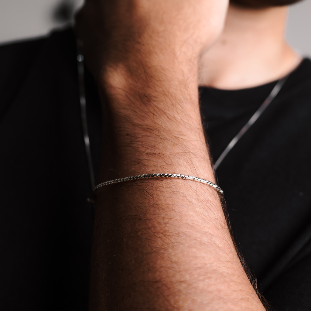 Bracelete em Prata 925 - Fio Torcido