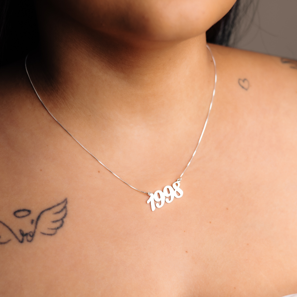 Colar Feminino em Prata - Data Personalizada