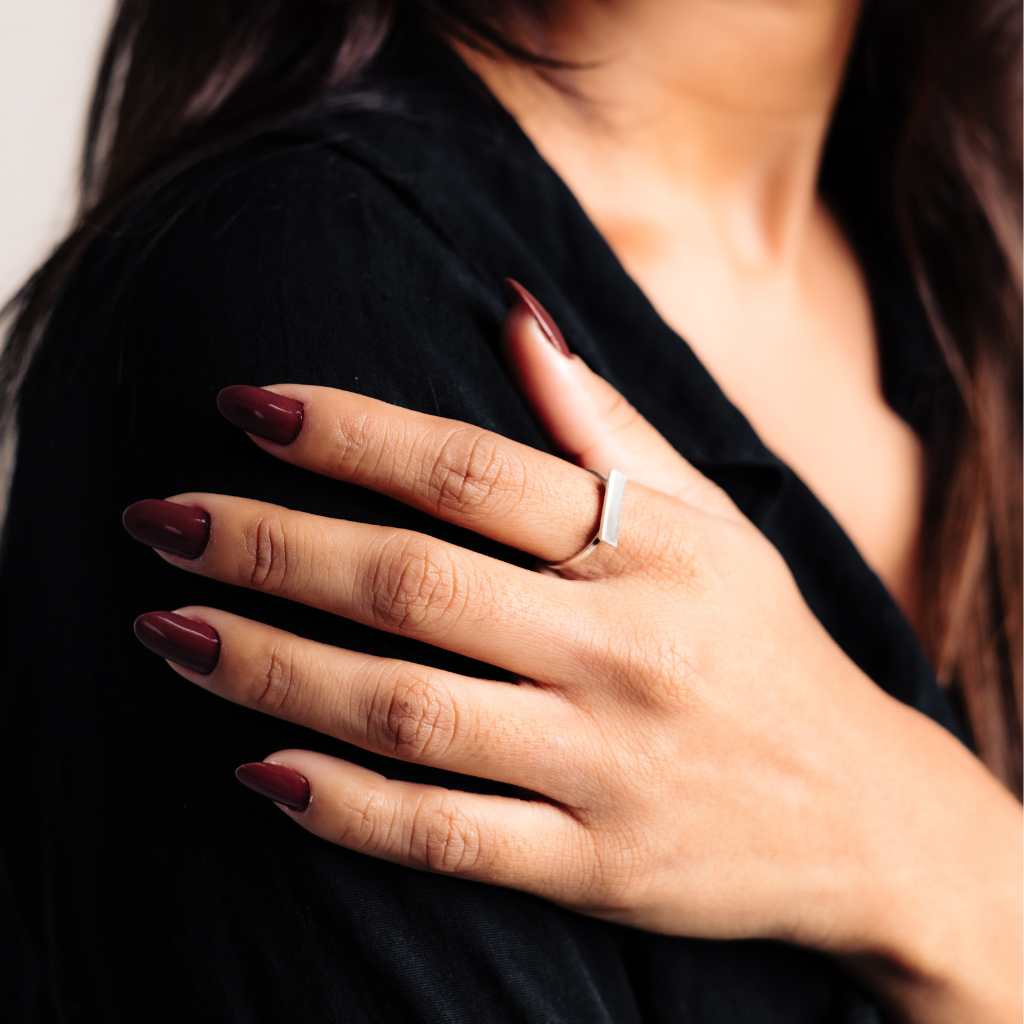 Anel Feminino em Prata - Placa Retangular