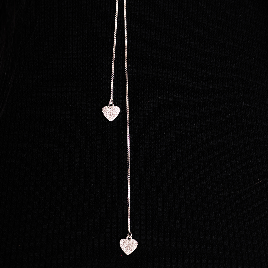 Colar Gravatinha Feminino em Prata - Coração Cravejado