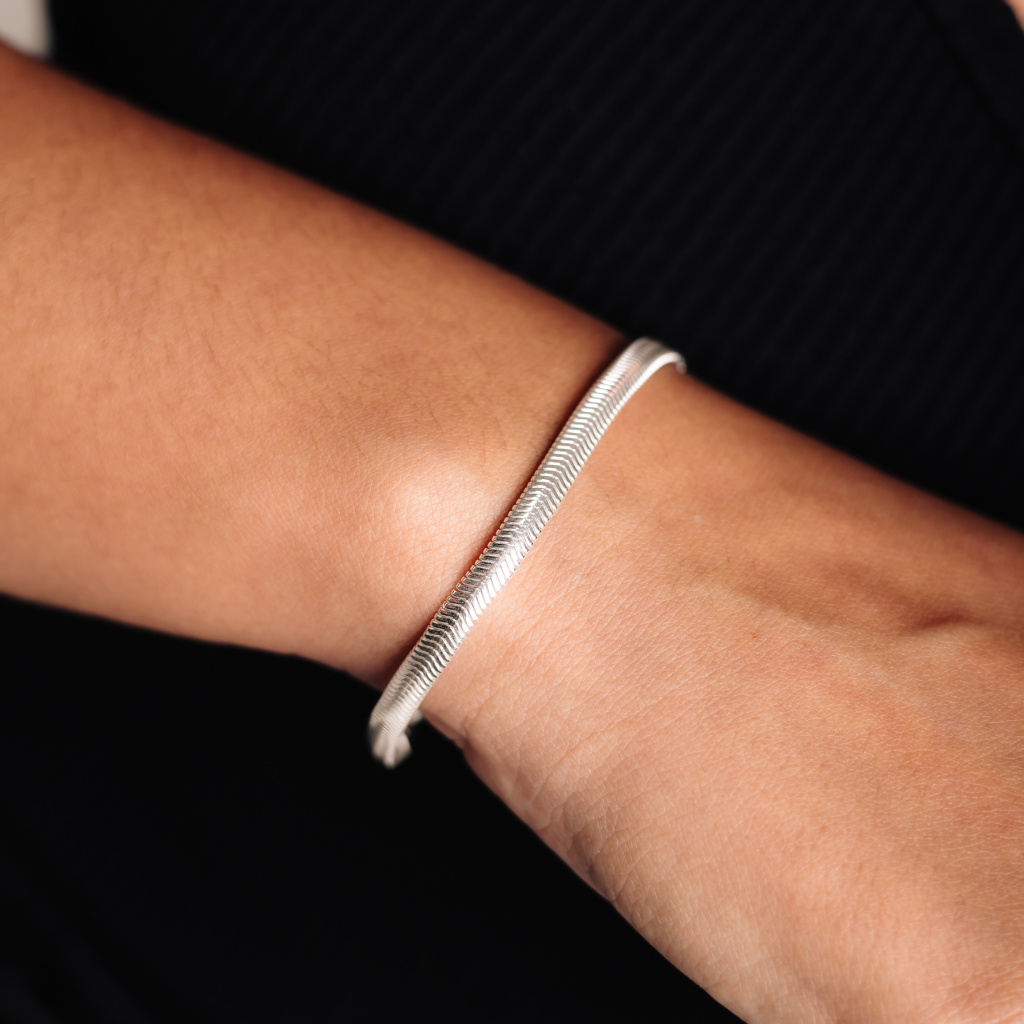 Pulseira Feminina em Prata - Cobra 4,3mm