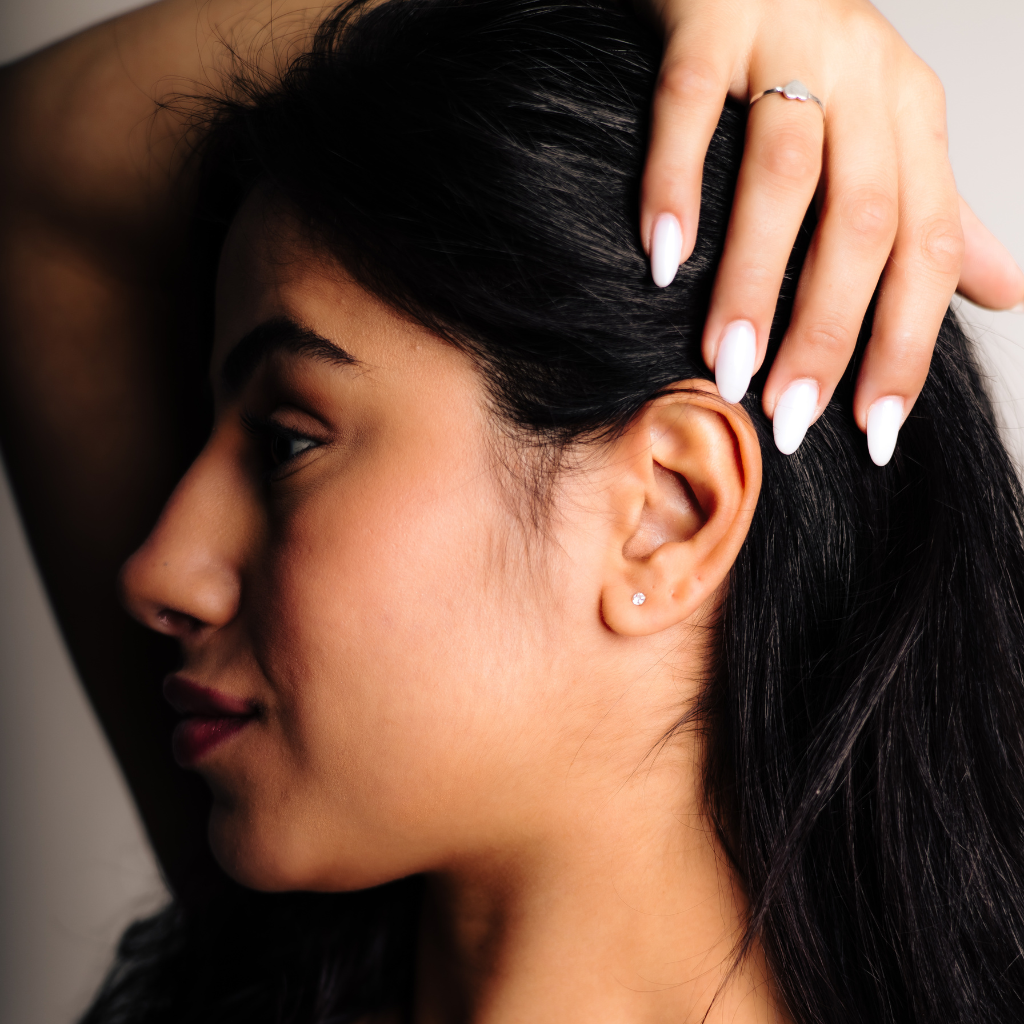 Brinco Feminino em Prata - Ponto de Luz 3mm