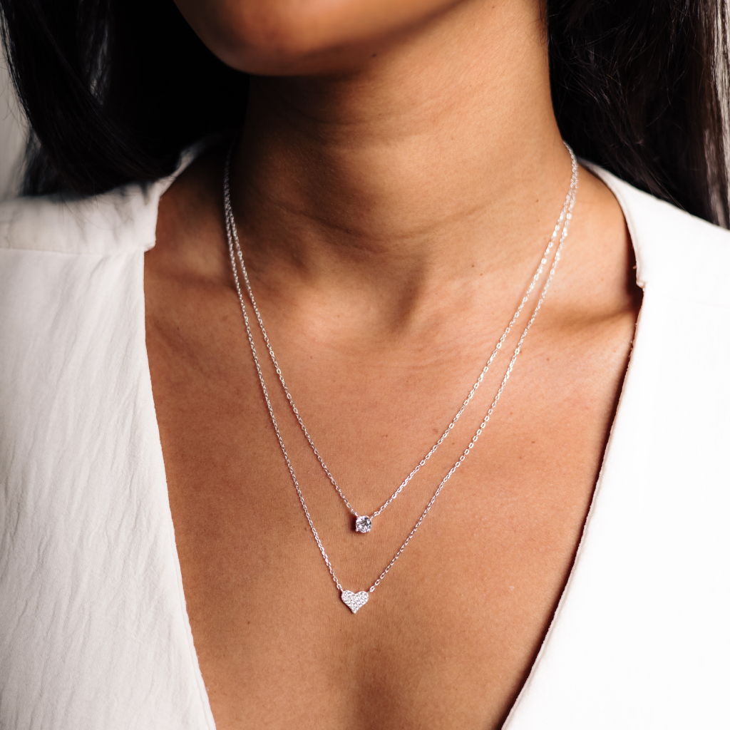 Colar Feminino em Prata - Duplo Ponto de Luz e Coração