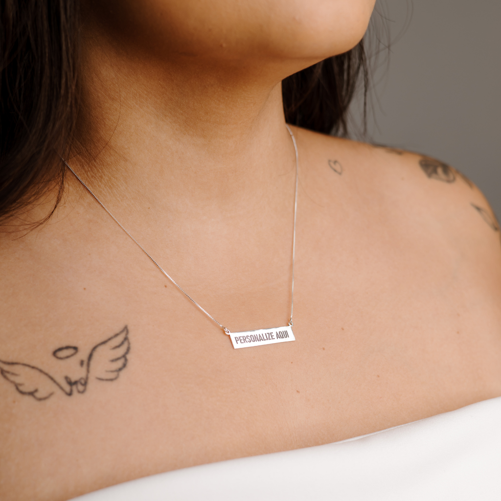 Colar Feminino em Prata - Placa Personalizada