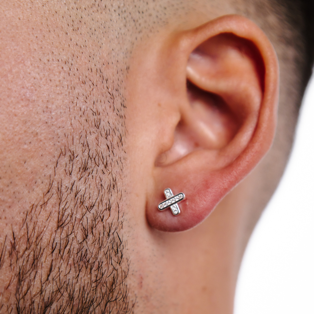 Brinco em Prata 925 - X Cravejado