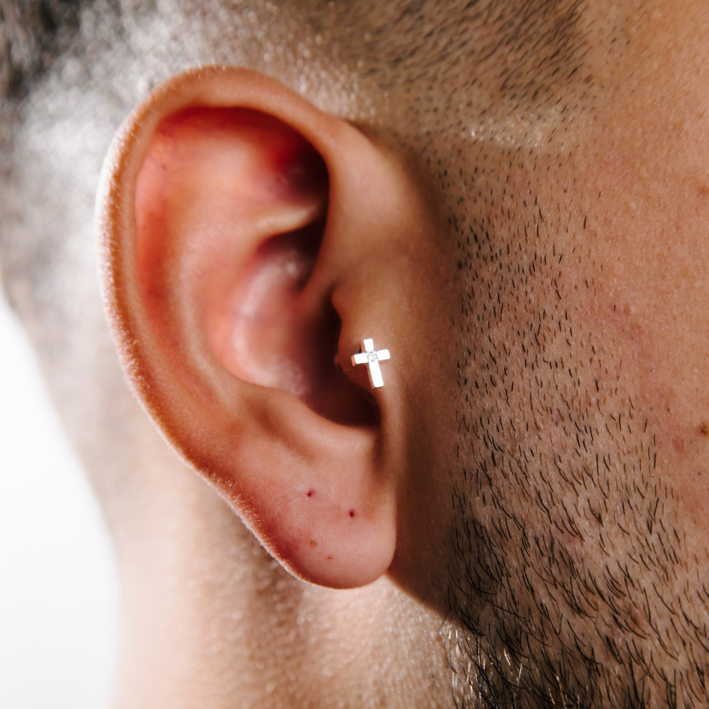 Piercing em Prata 925 - Cruz
