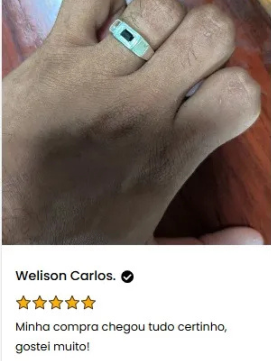 Cliente usando uma joia MMALIST