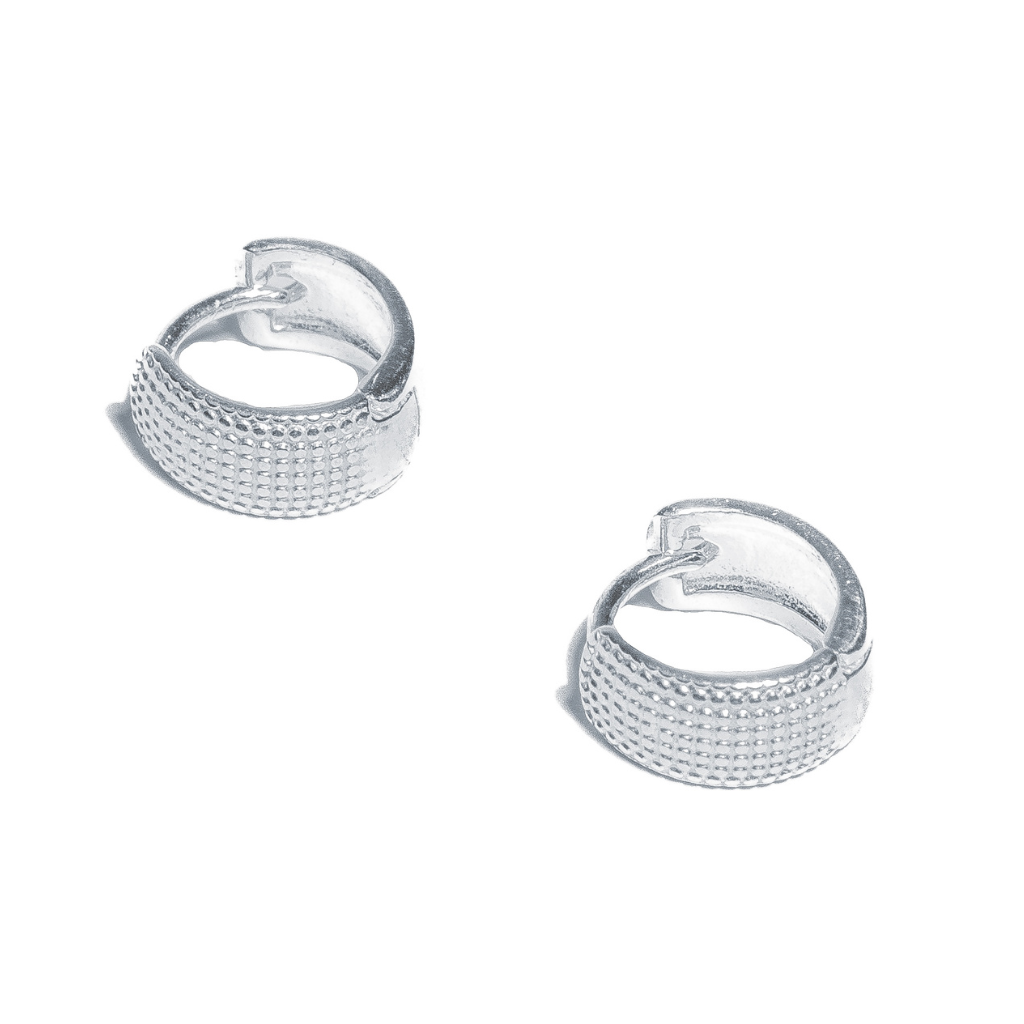 Brinco em Prata 925 - Argola Diamantada Trabalhada