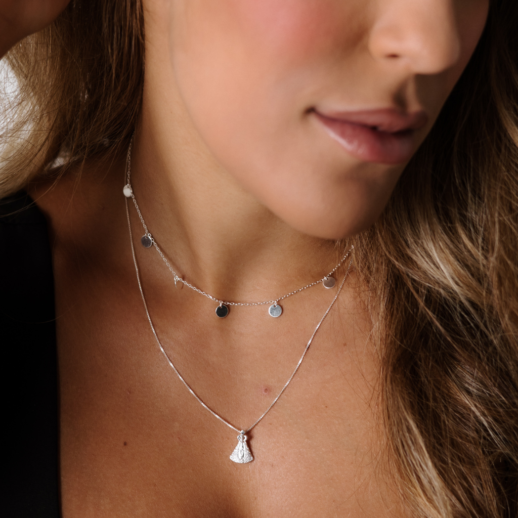 Colar Feminino em Prata - Medalhas Lisas com Nossa Sra Aparecida