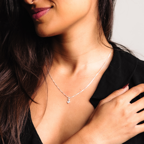 Colar Feminino em Prata - Ponto de Luz