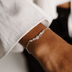 Pulseira Feminina em Prata - 6 Corações