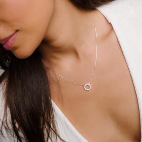 Colar Feminino em Prata - Circulo Cravejado