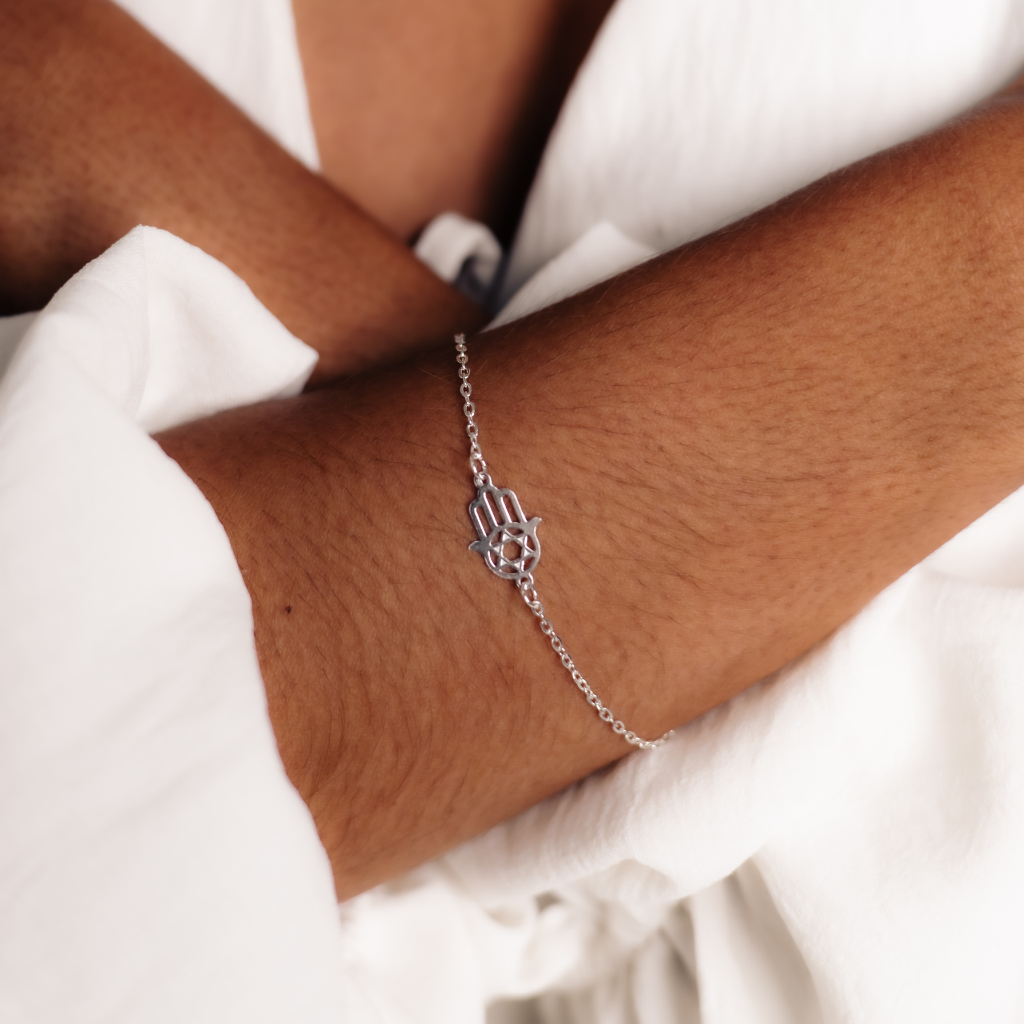 Pulseira Feminina em Prata - Mão de Fátima