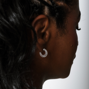 Brinco Feminino em Prata - Meia Argola