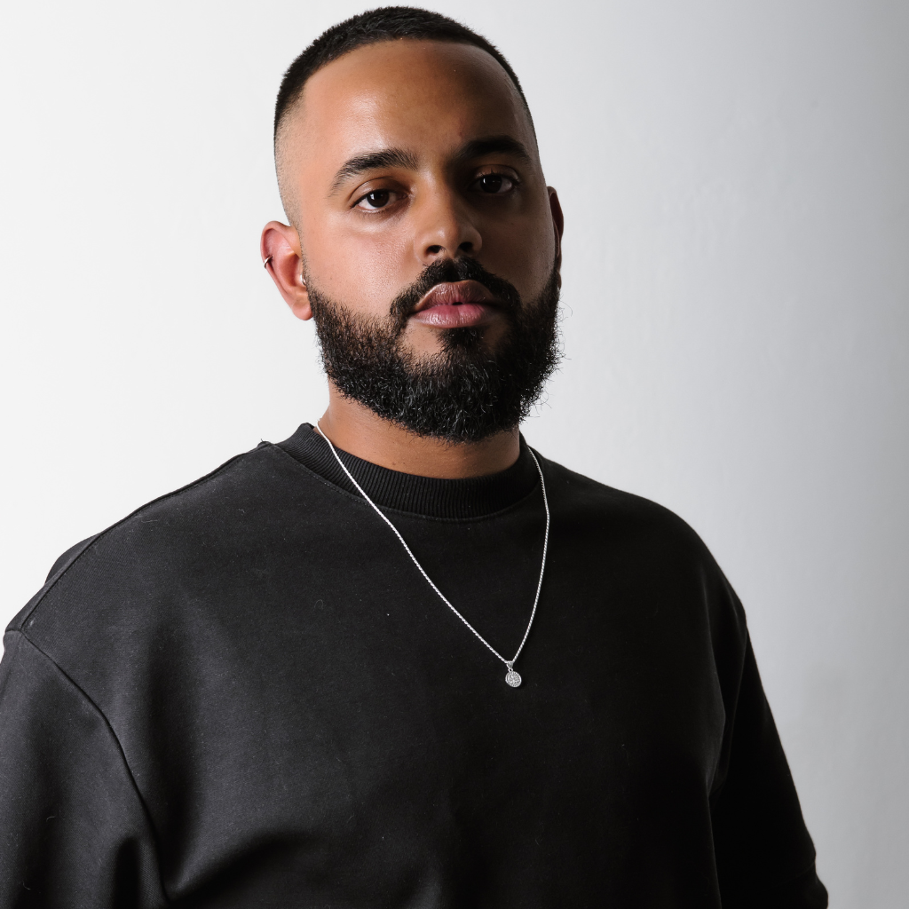 Colar em Prata 925 - Cordão Baiano com São Bento Cravejado