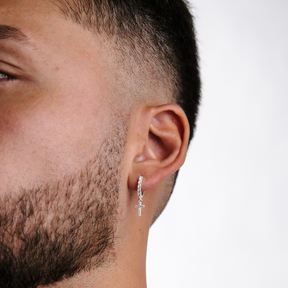 Brinco em Prata 925 - Argola Cruz Cravejada