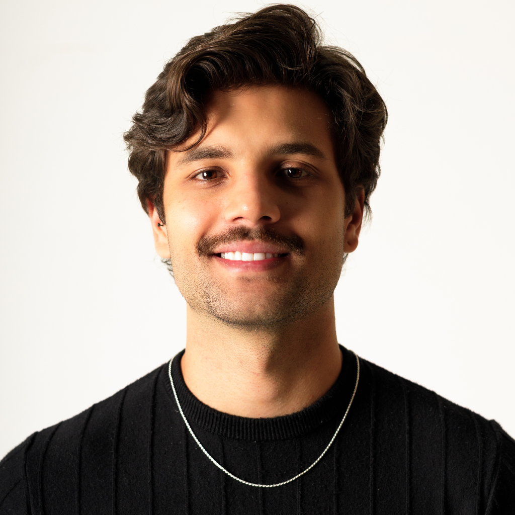 Corrente Cordão Baiano em Prata 925 combinada com pingente masculino.