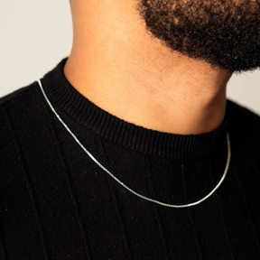 Corrente Veneziana 1,5 mm em Prata 925 destacando um estilo minimalista.